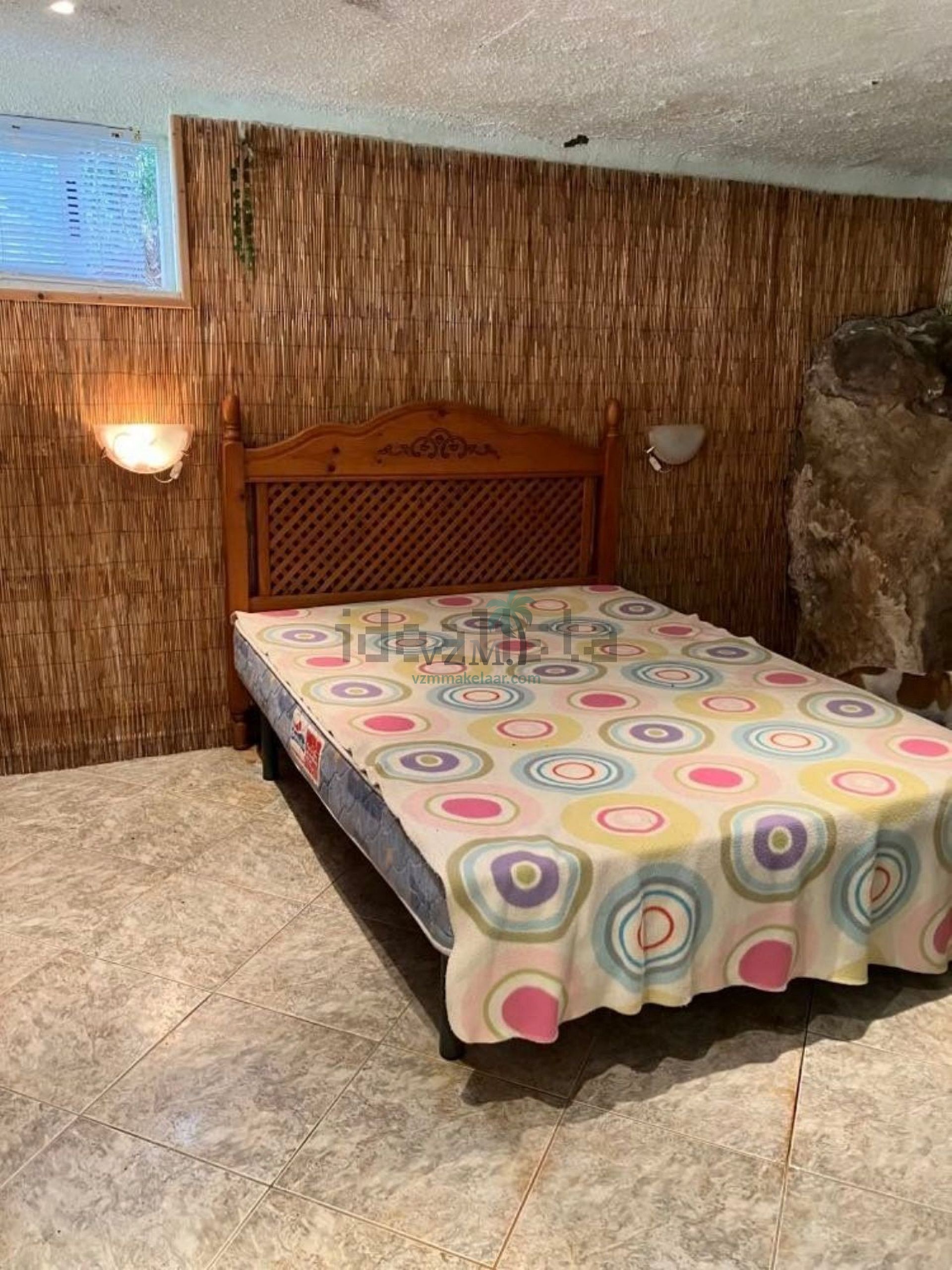 Op unieke locatie gelegen villa met fenomenaal mooi uitzicht - VZM Makelaar