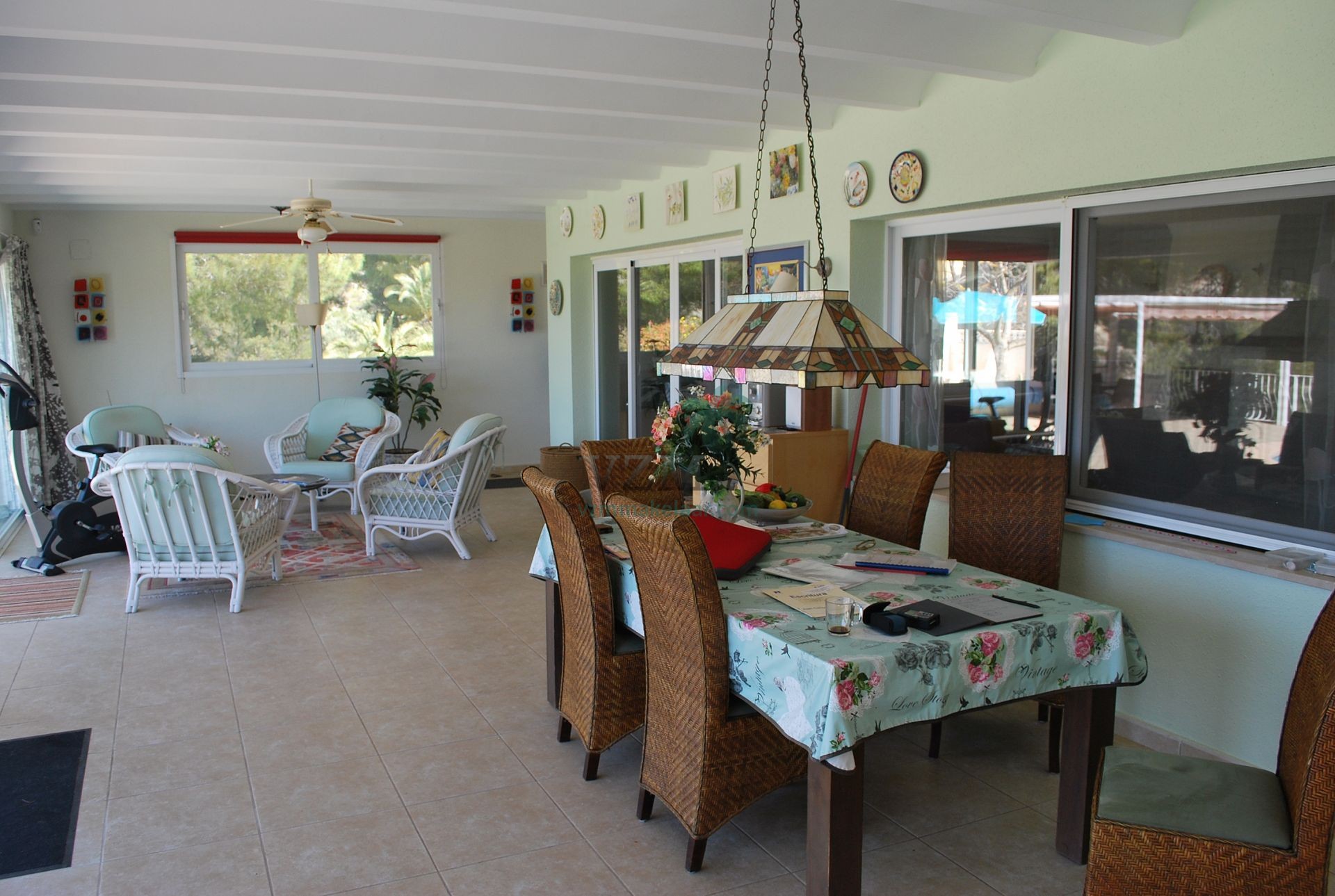 Op unieke locatie gelegen villa met fenomenaal mooi uitzicht - VZM Makelaar