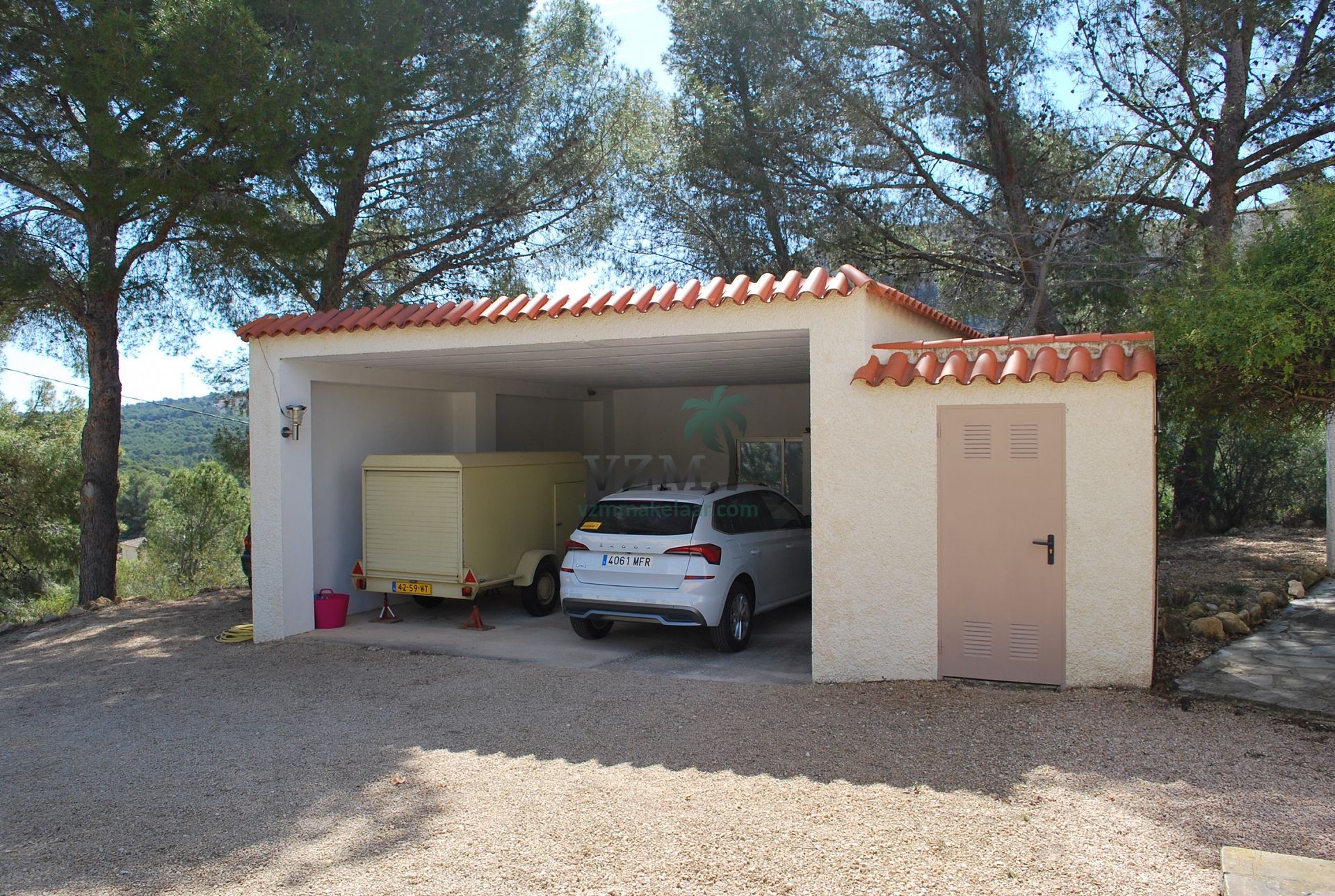 Op unieke locatie gelegen villa met fenomenaal mooi uitzicht - VZM Makelaar