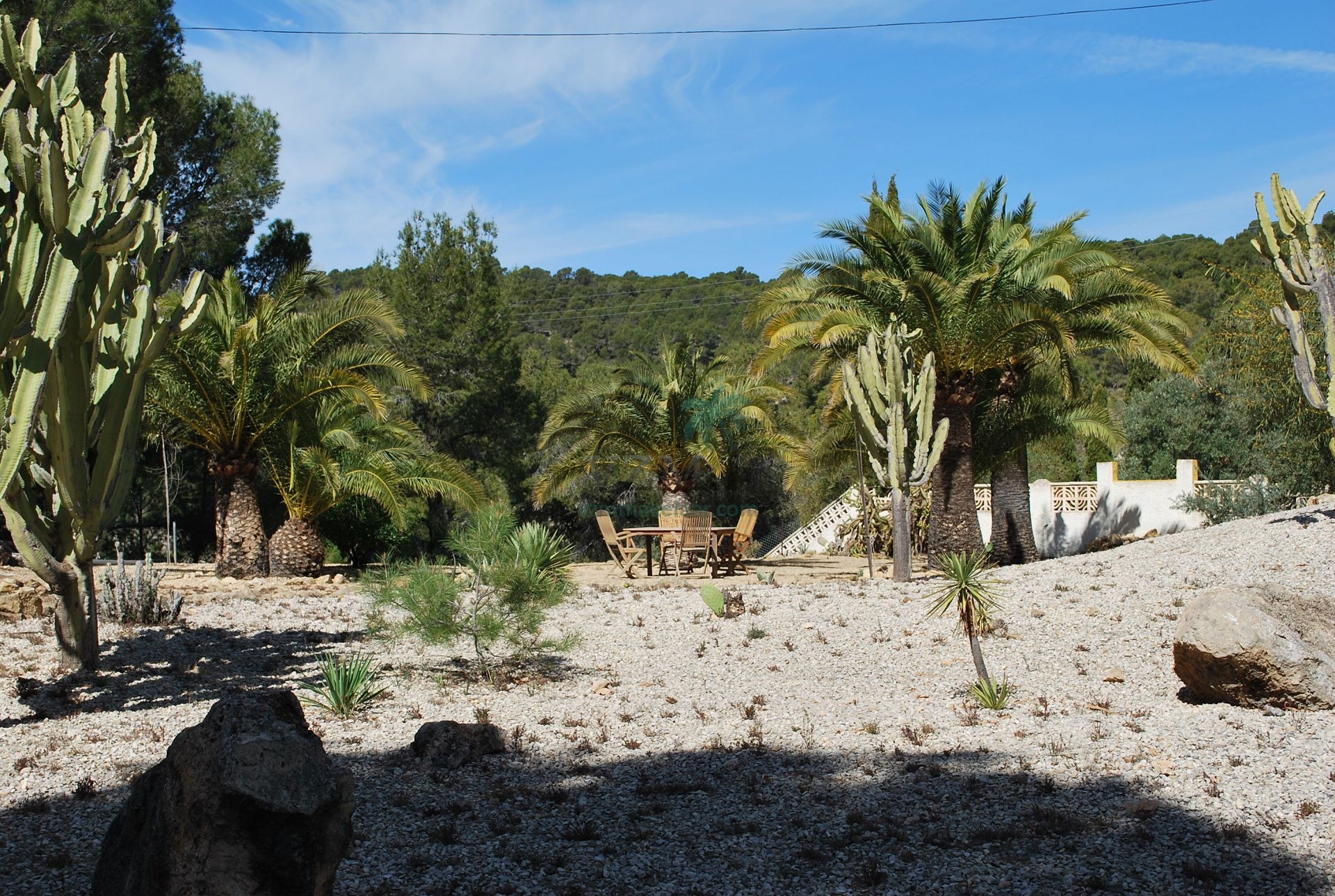 Op unieke locatie gelegen villa met fenomenaal mooi uitzicht - VZM Makelaar