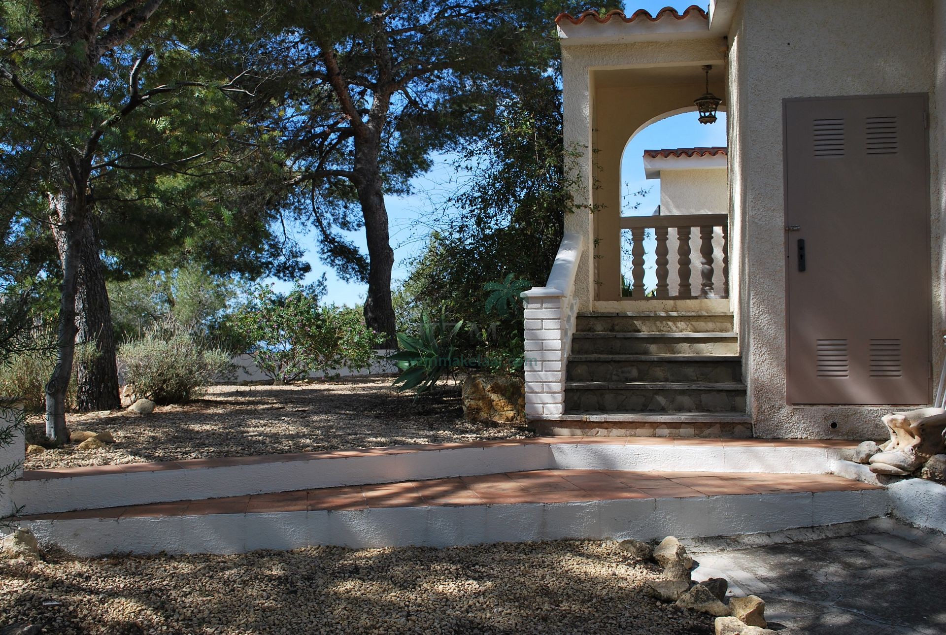 Op unieke locatie gelegen villa met fenomenaal mooi uitzicht - VZM Makelaar