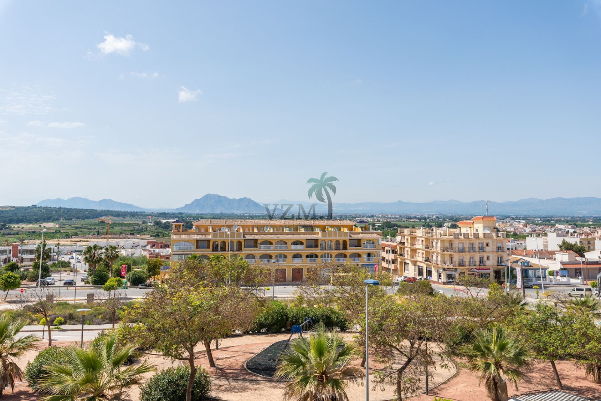 Prachtig afgewerkte vrijstaande villa's met privé zwembad - VZM Makelaar