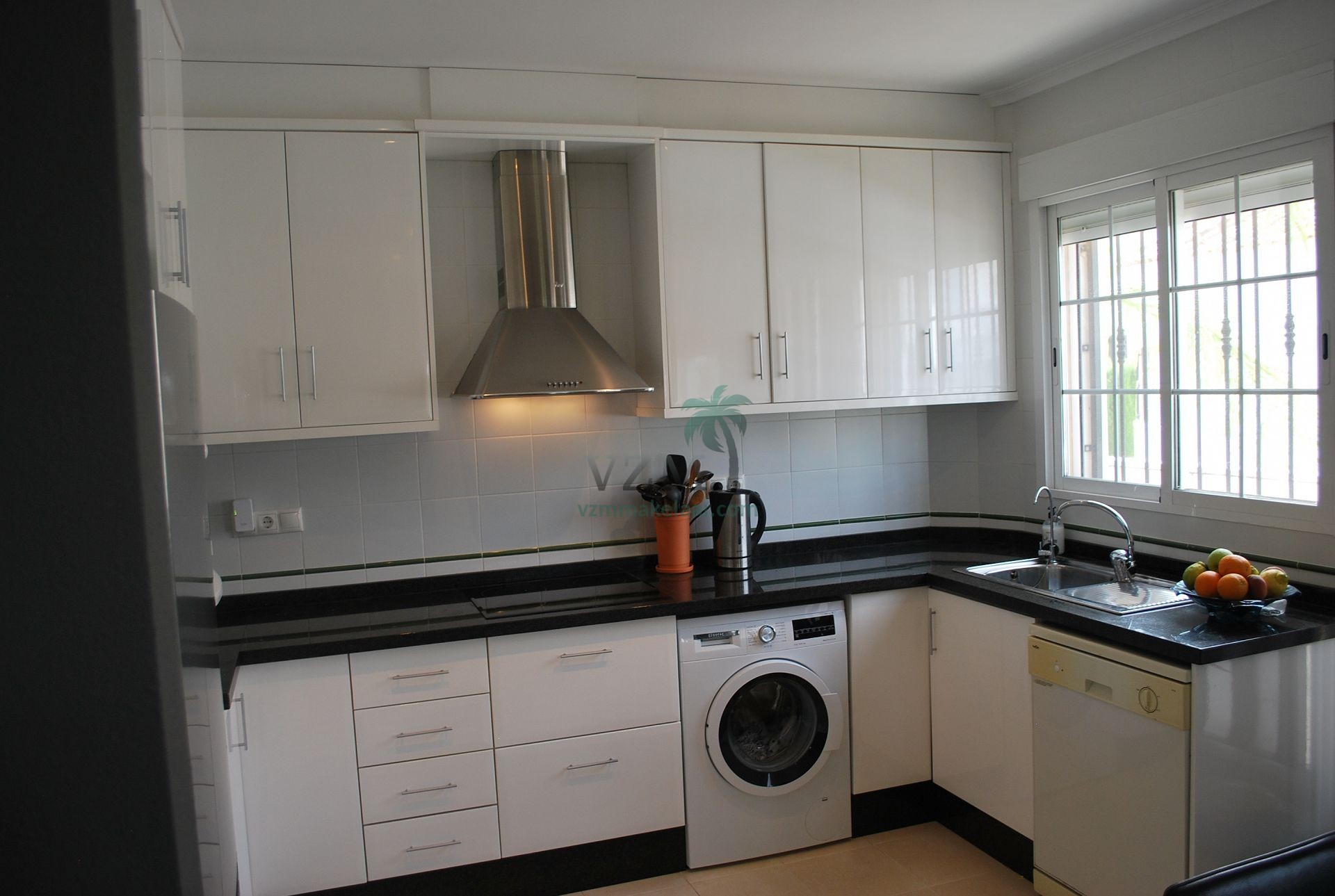 Prachtige ruime Villa op groot perceel - VZM Makelaar