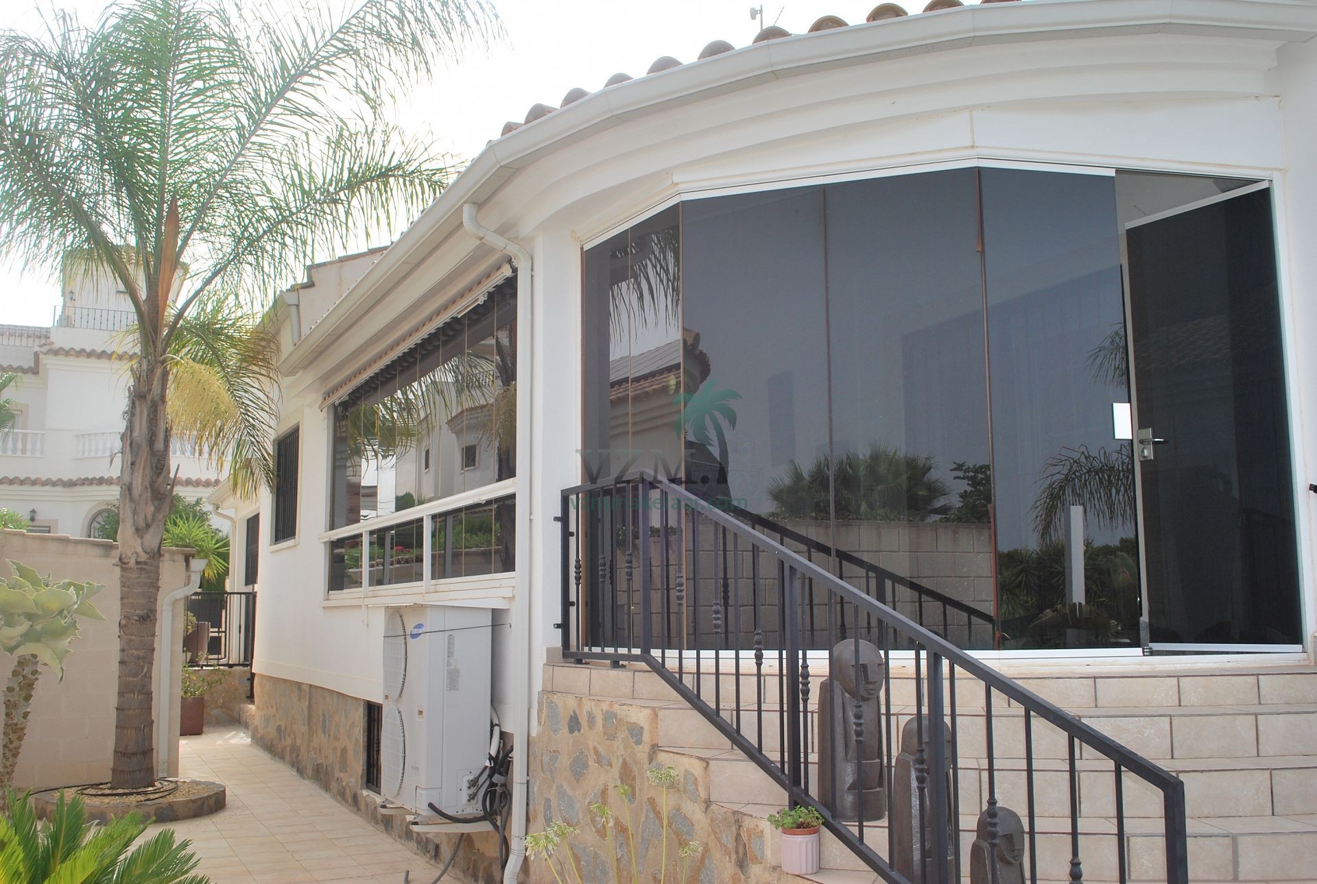 Prachtige ruime Villa op groot perceel - VZM Makelaar