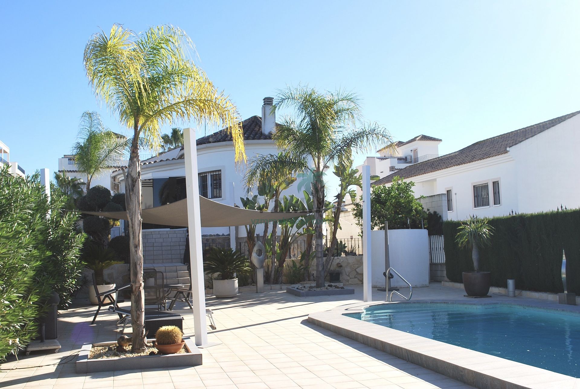 Prachtige ruime Villa op groot perceel - VZM Makelaar