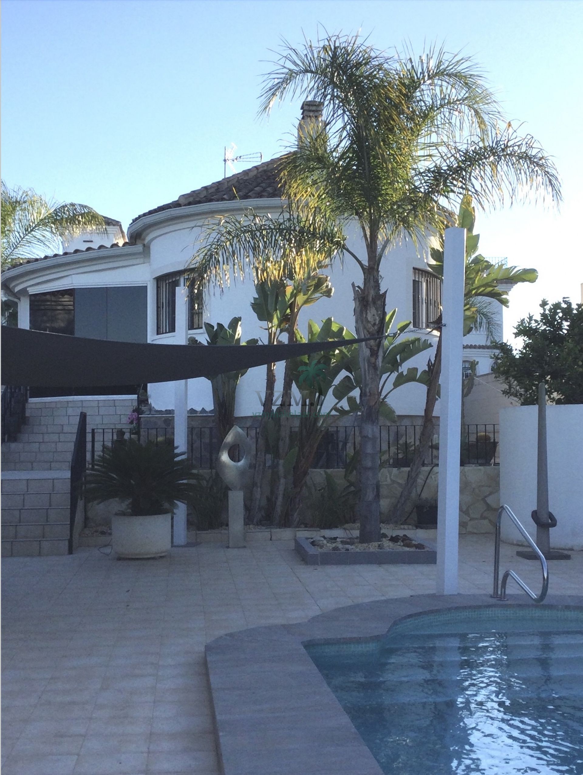 Prachtige ruime Villa op groot perceel - VZM Makelaar