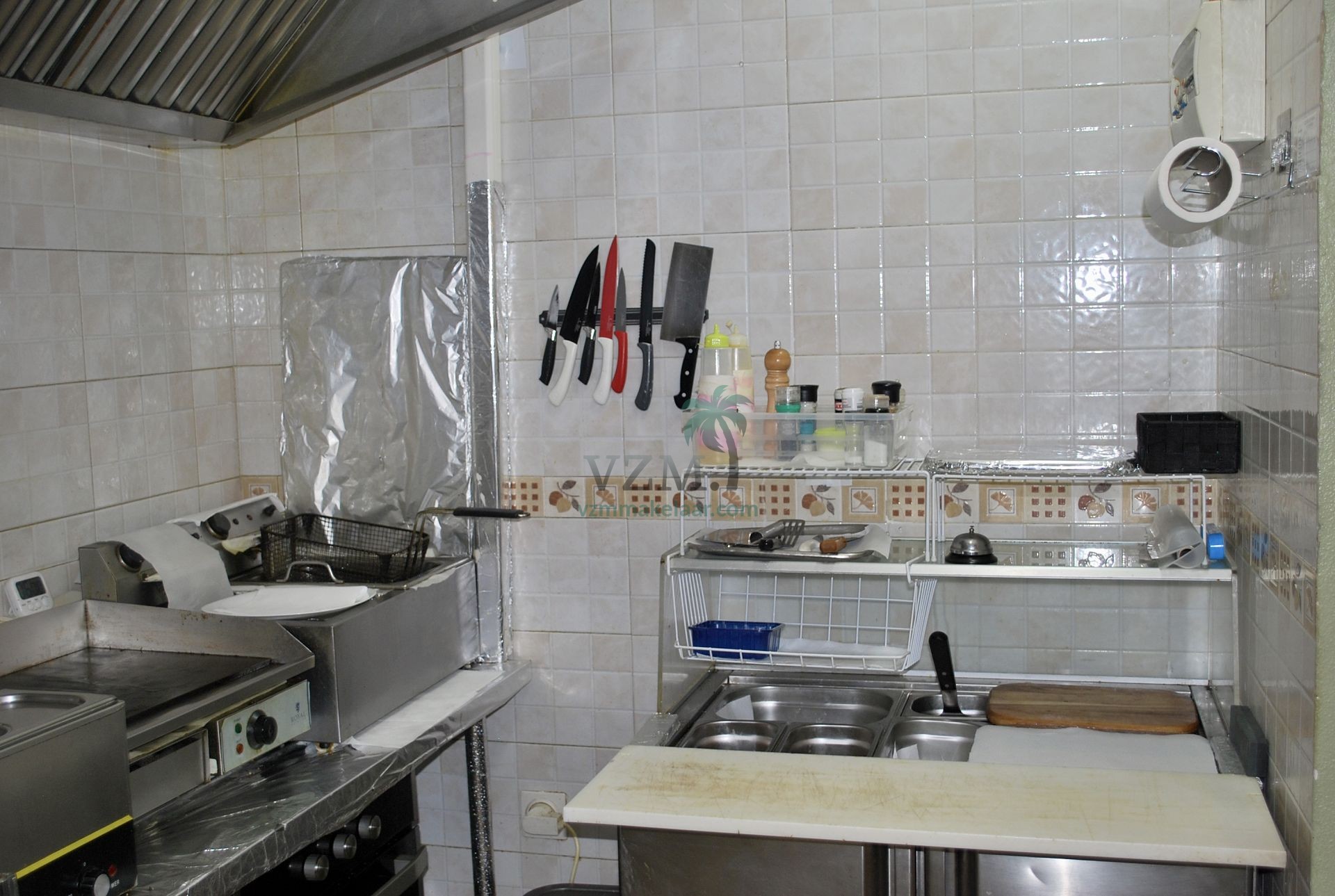 Goed lopend café ter overname aangeboden - VZM Makelaar