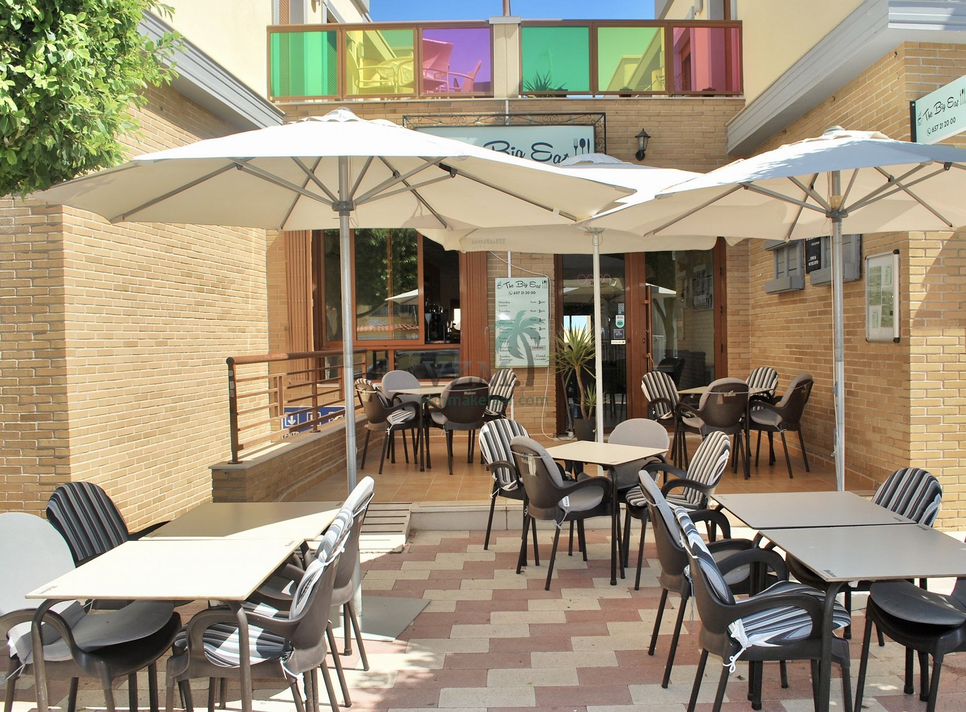 Goed lopend café ter overname aangeboden - VZM Makelaar