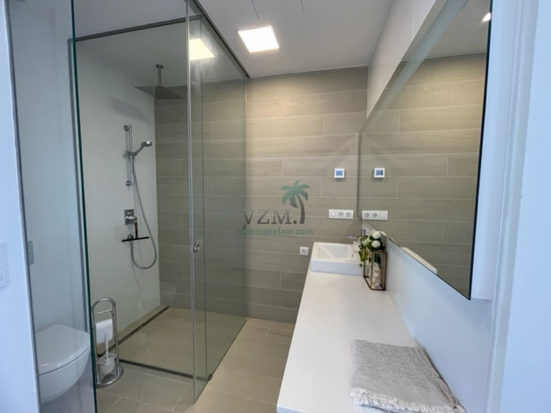 Super Luxe Appartement met Panoramisch uitzicht - VZM Makelaar