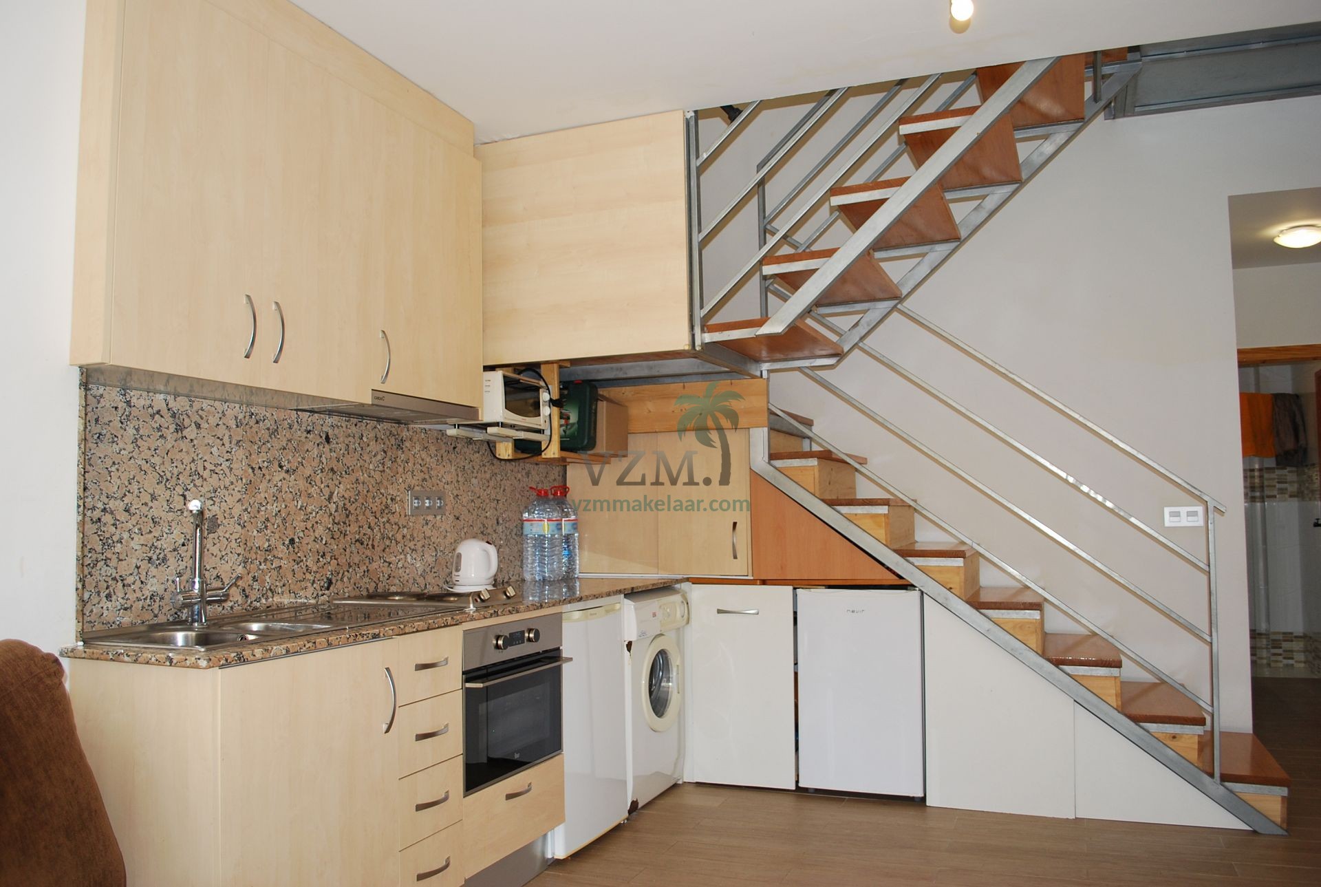 Leuke bestaande tussenwoning in de urbanisatie La Marina - VZM Makelaar