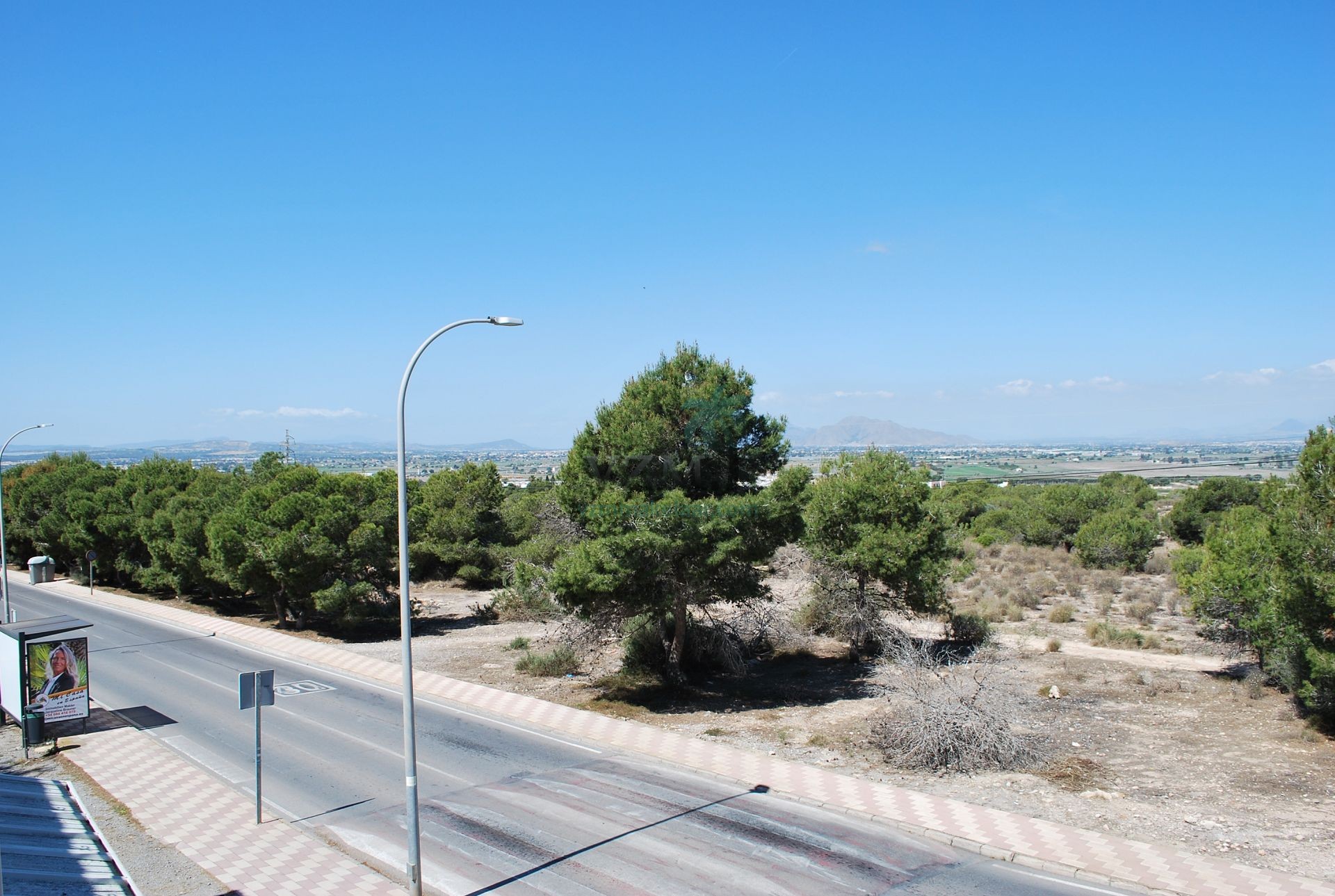 Leuke bestaande tussenwoning in de urbanisatie La Marina - VZM Makelaar