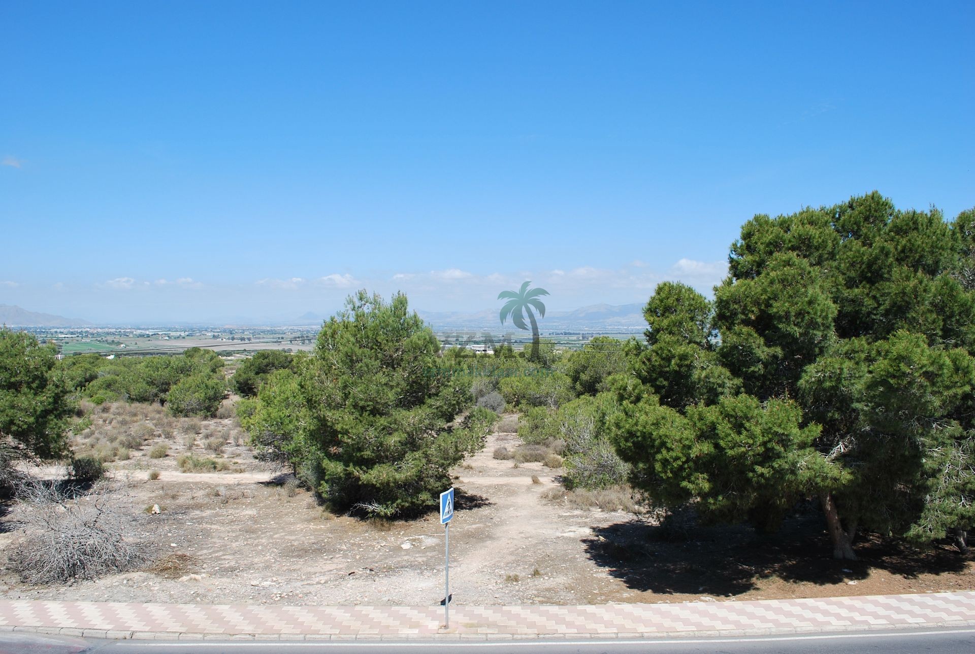 Leuke bestaande tussenwoning in de urbanisatie La Marina - VZM Makelaar