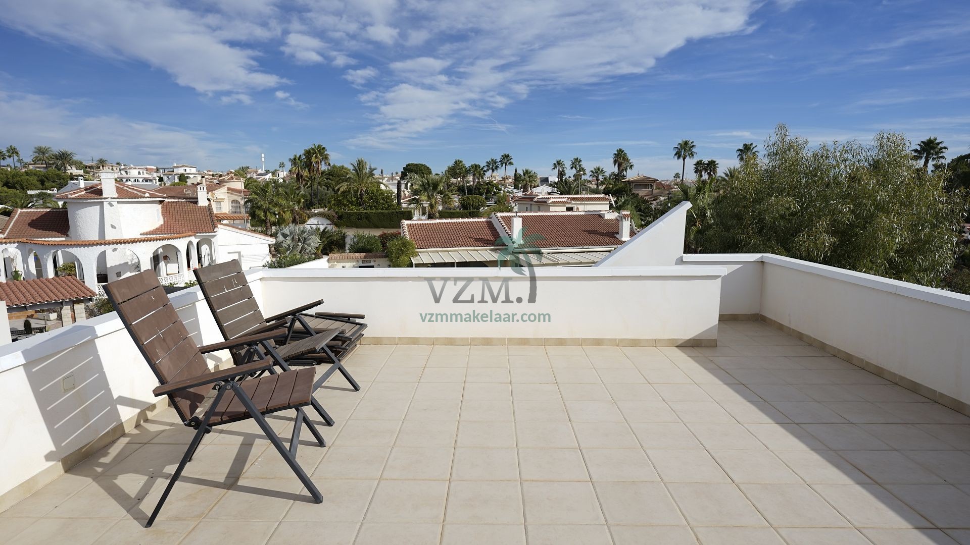 Prachtige villa op groot perceel - VZM Makelaar