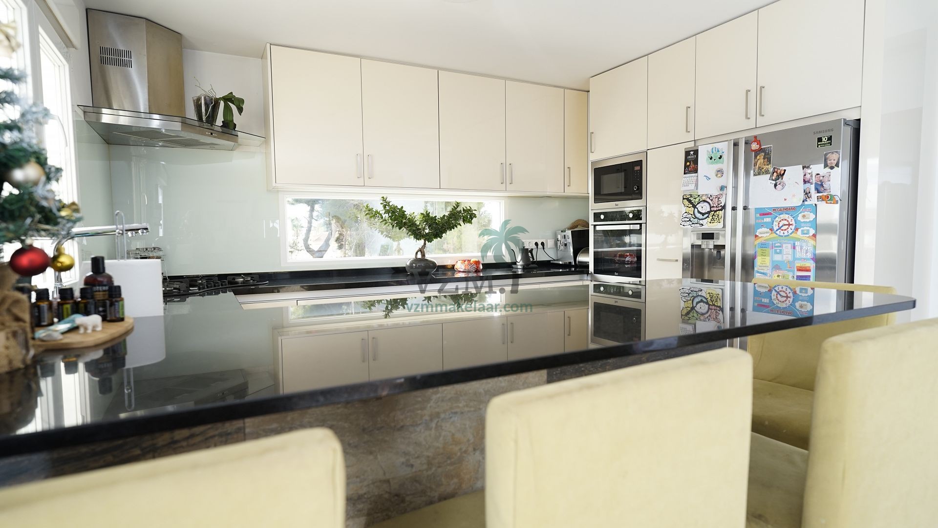 Prachtige villa op groot perceel - VZM Makelaar