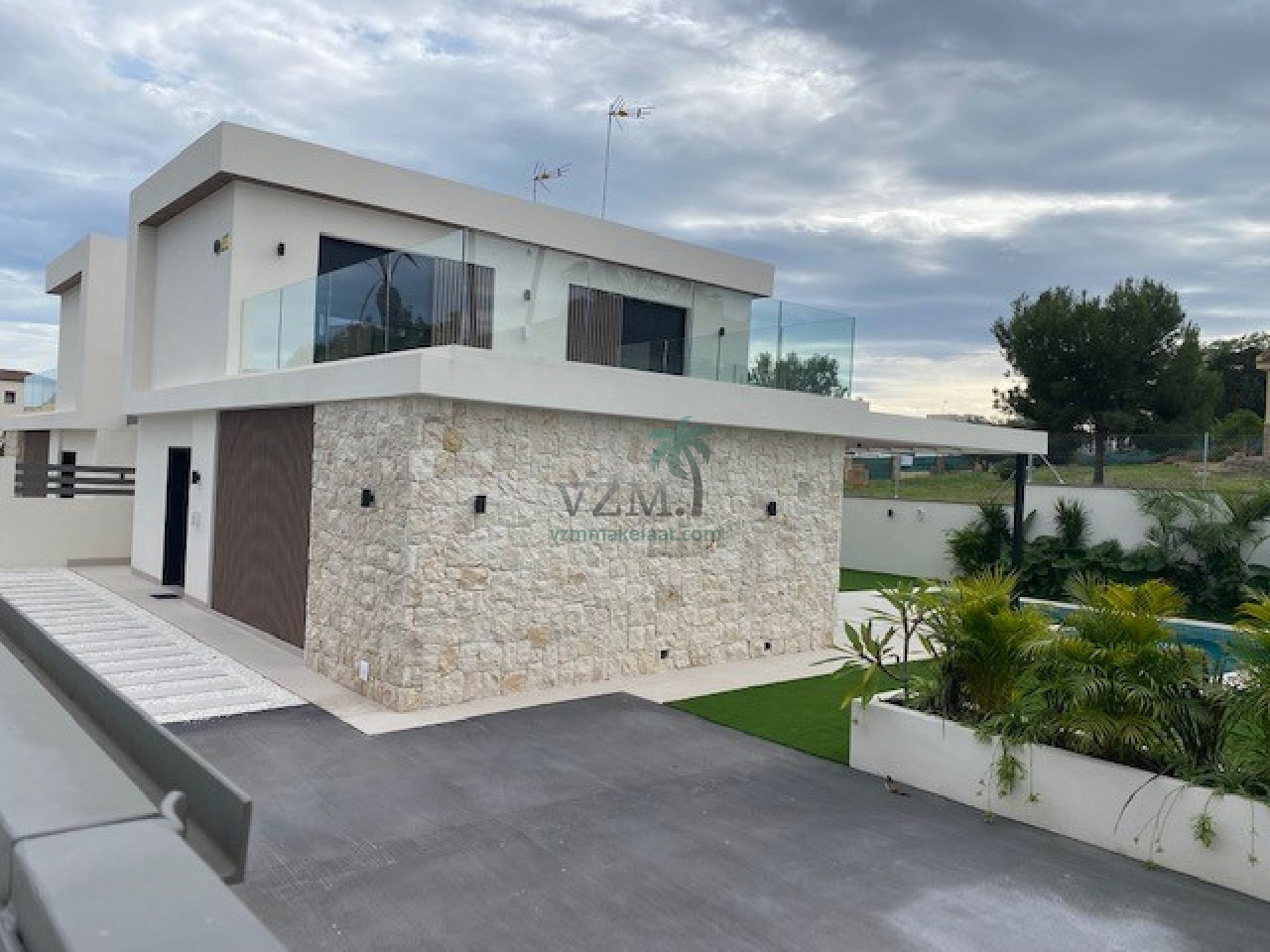 4 Villa's gelegen in Lomas de Cabo Roig - VZM Makelaar