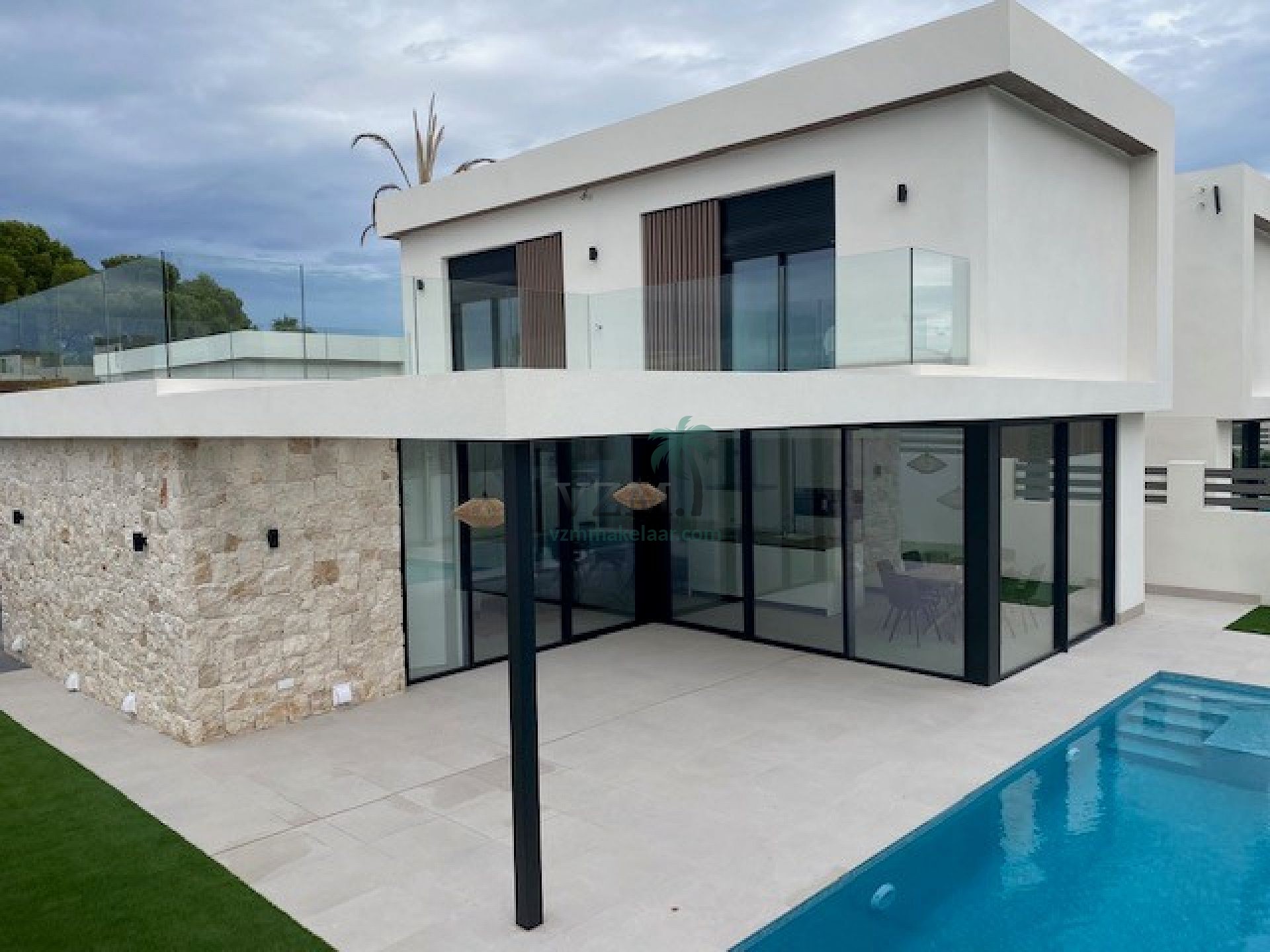 4 Villa's gelegen in Lomas de Cabo Roig - VZM Makelaar