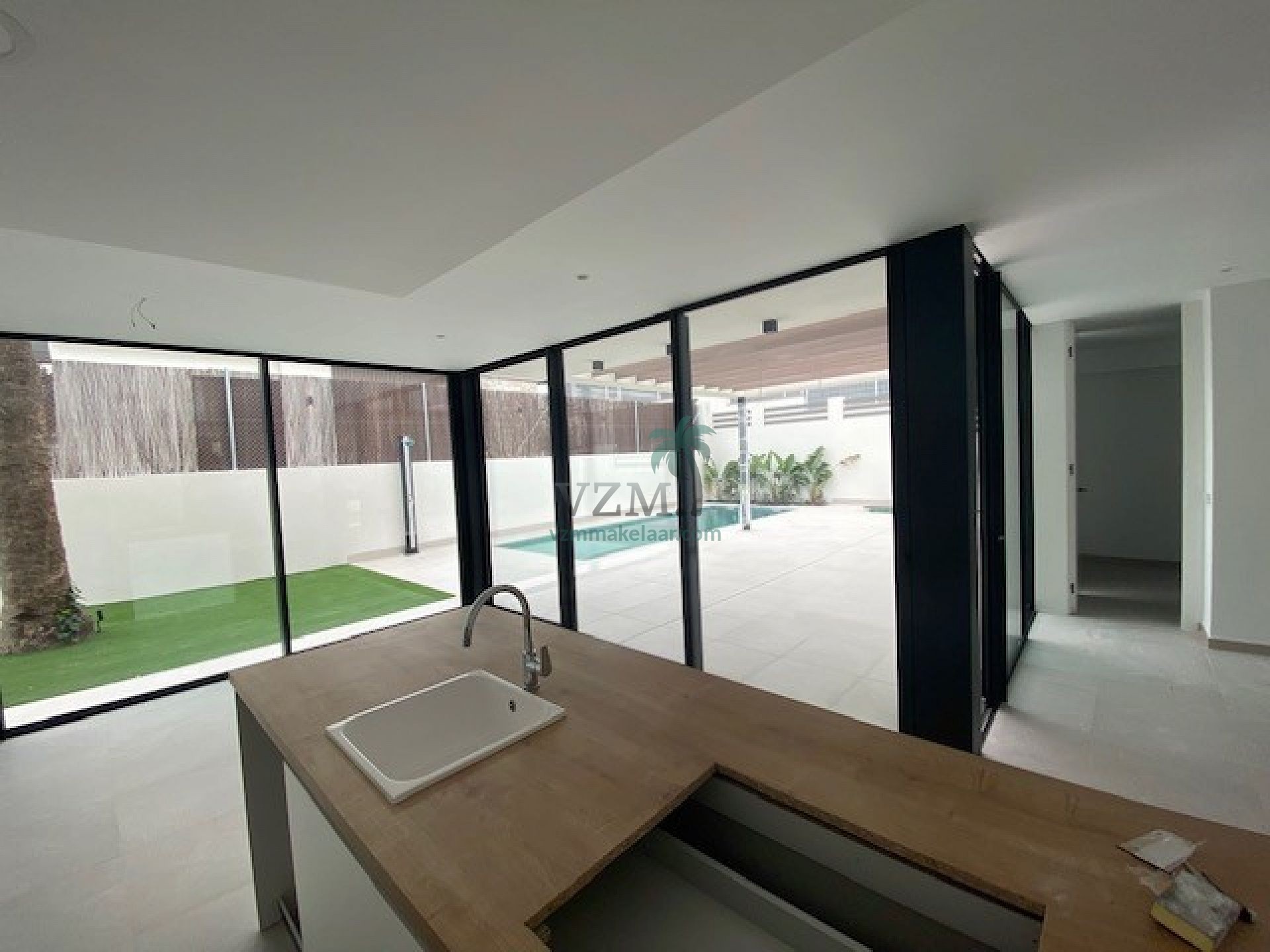 4 Villa's gelegen in Lomas de Cabo Roig - VZM Makelaar