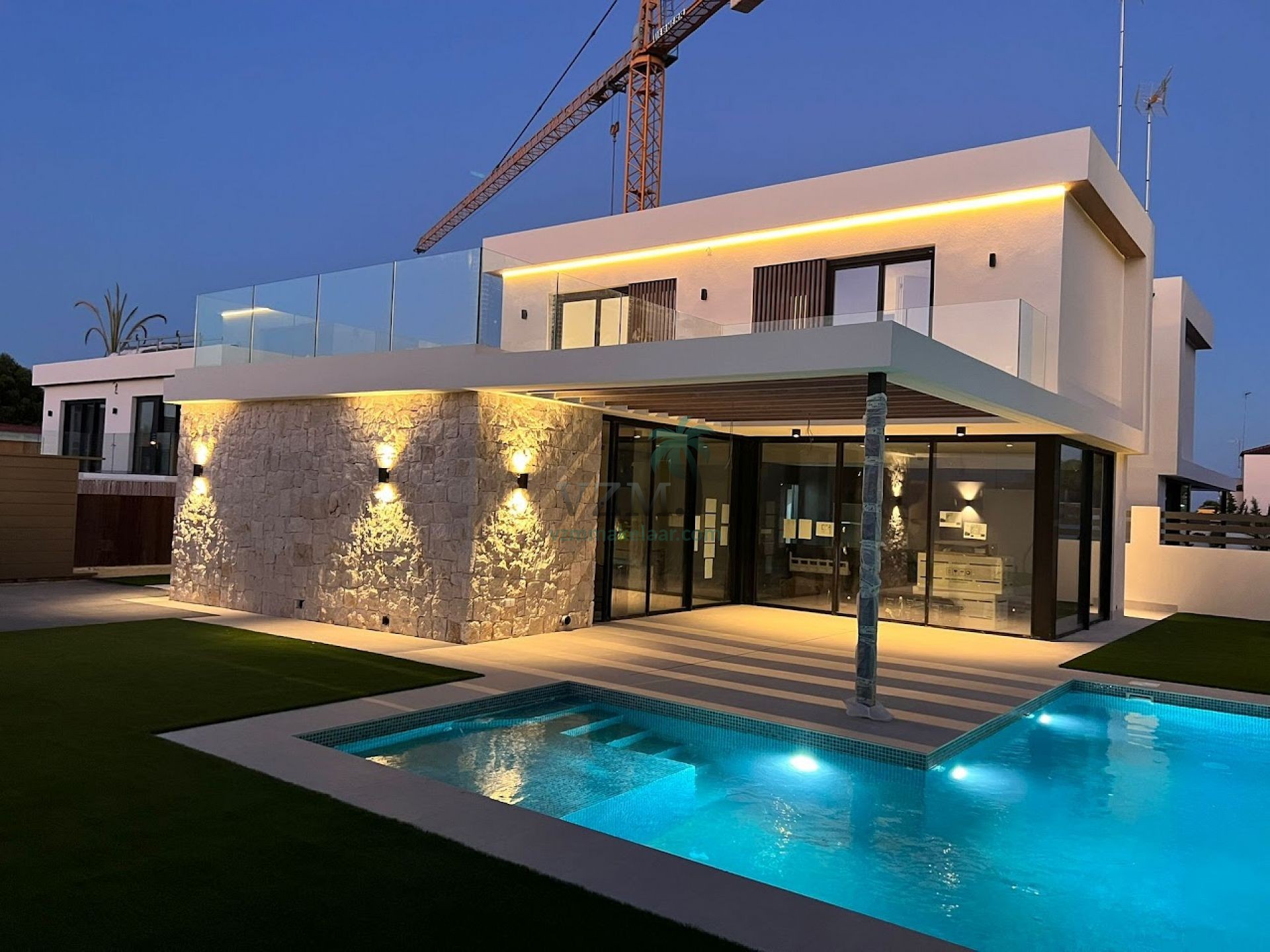 4 Villa's gelegen in Lomas de Cabo Roig - VZM Makelaar
